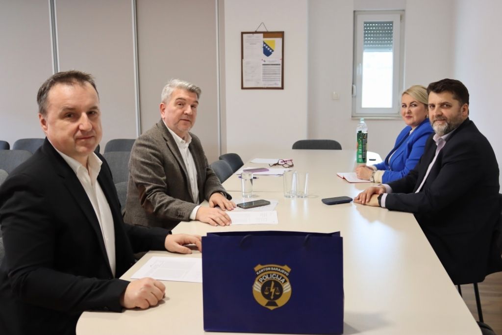 KAD LJEKARI  POSTANU META – prim dr Čehajić o zaštiti zdravstvenih radnika